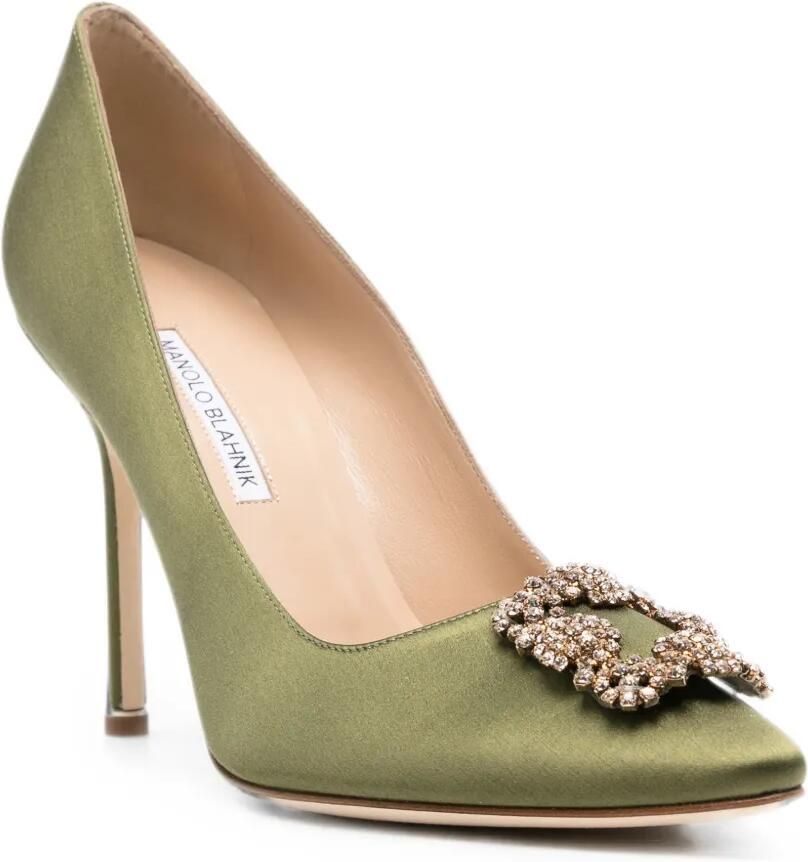 Manolo Blahnik Hangisi pumps met kristallen gesp Groen