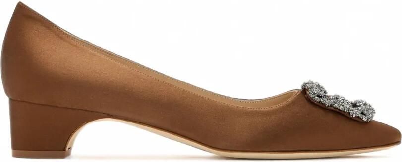 Manolo Blahnik Hangisibar pumps met kristallen gesp Bruin