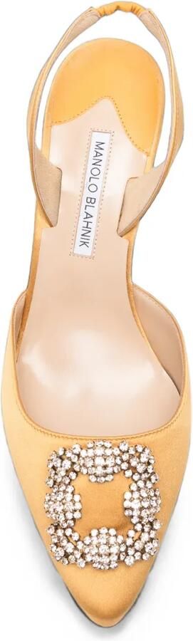 Manolo Blahnik Hangisli slingback pumps met kristallen gesp Geel - Foto 4