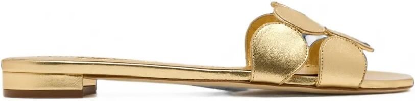 Manolo Blahnik Haribalflat sandalen met ronde applicatie Goud