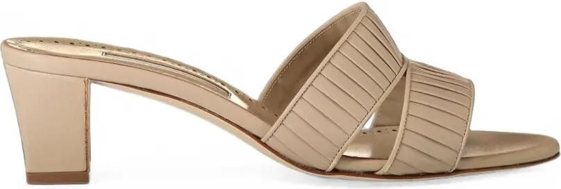 Manolo Blahnik Lusinamu geplooide leren sandalen Beige