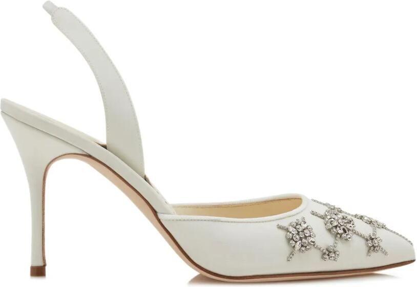 Manolo Blahnik Slingback pumps met hak Beige