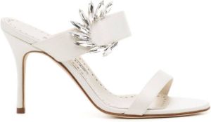 Manolo Blahnik Maysale suede mules Wit