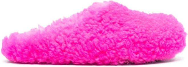 Marni Fussbett Sabot slippers met kalfshaar Roze