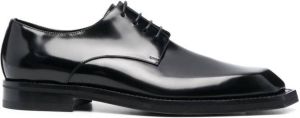 Martine Rose Derby schoenen met hoekige neus Zwart