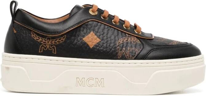 MCM Low top sneakers Bruin