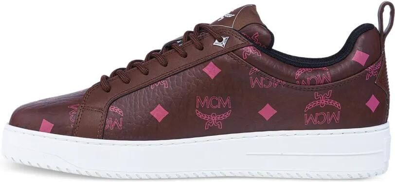 MCM Neo Terrain sneakers met logoprint Bruin