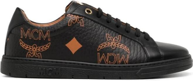 MCM Terrain sneakers met monogramprint Zwart