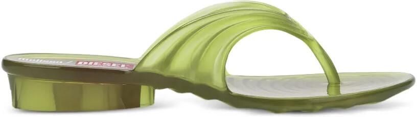 Melissa x Diesel Quantum geribbelde teenslippers Geel
