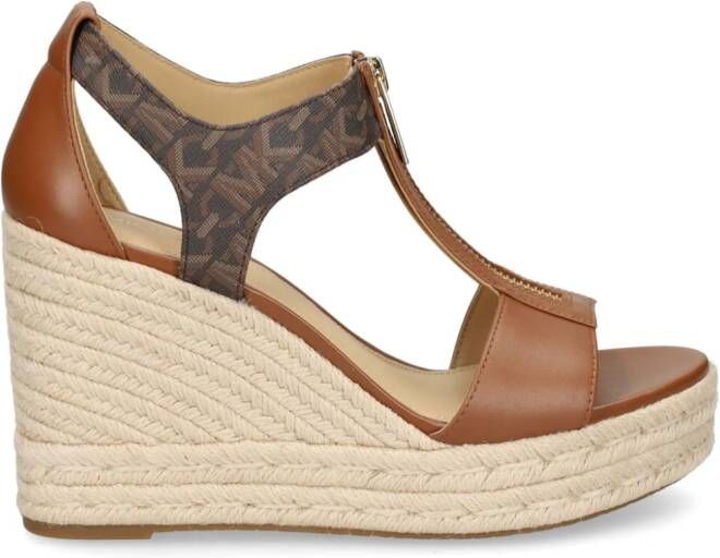 Michael Kors Berkley sandalen met sleehak Bruin