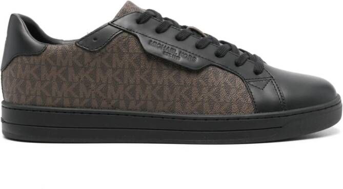 Michael Kors Sneakers met monogram-patroon Bruin