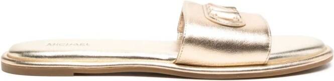 Michael Kors Saylor sandalen met logoplakkaat Goud