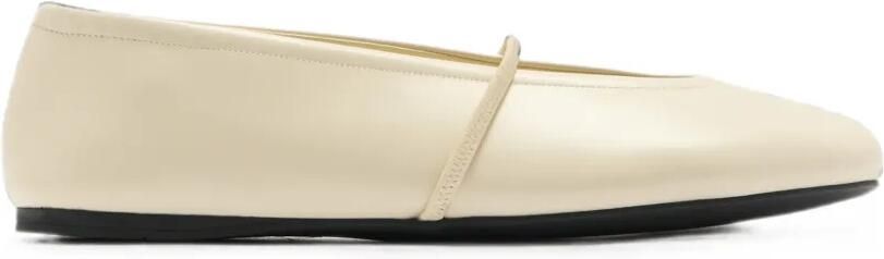 Miu Ballerina's met logo-reliëf Beige