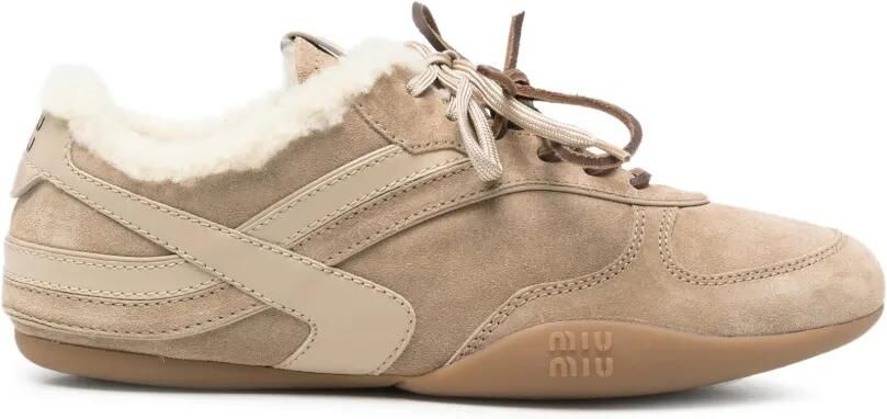 Miu Gymnasium suède en lammy sneakers Beige