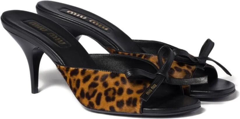 Miu Leren sandalen met logo en strik Bruin