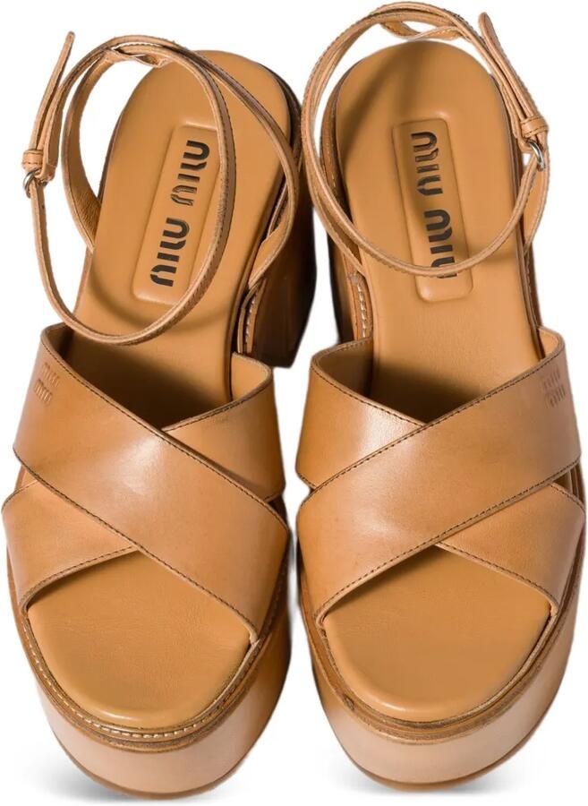 Miu Leren sandalen met plateauzool Bruin - Foto 3