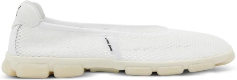 Miu Mesh ballerina's Wit