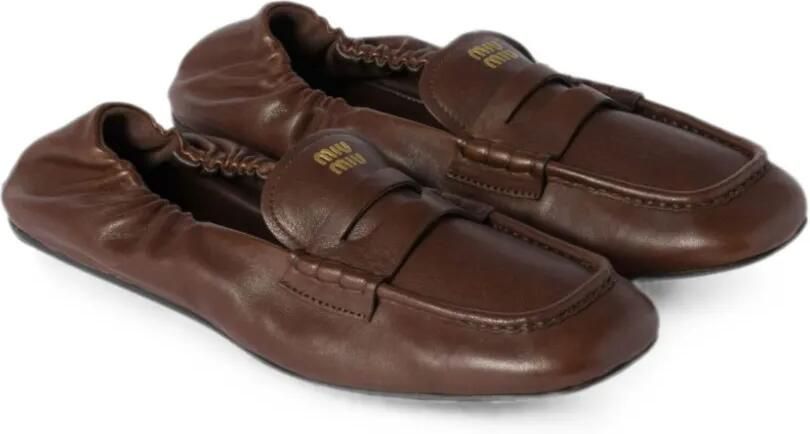 Miu Penny loafers met logo-reliëf Bruin - Foto 5