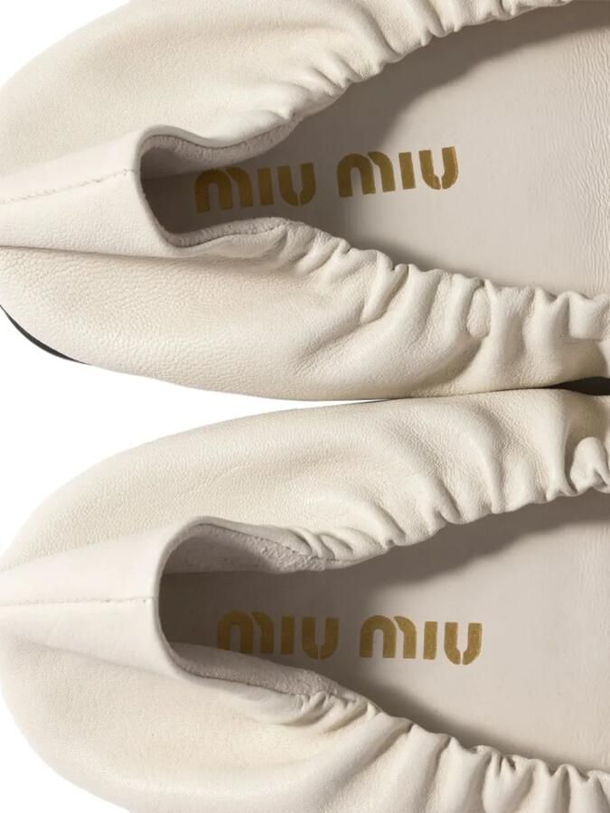 Miu Ruches nappa leather loafers Wit - Foto 3