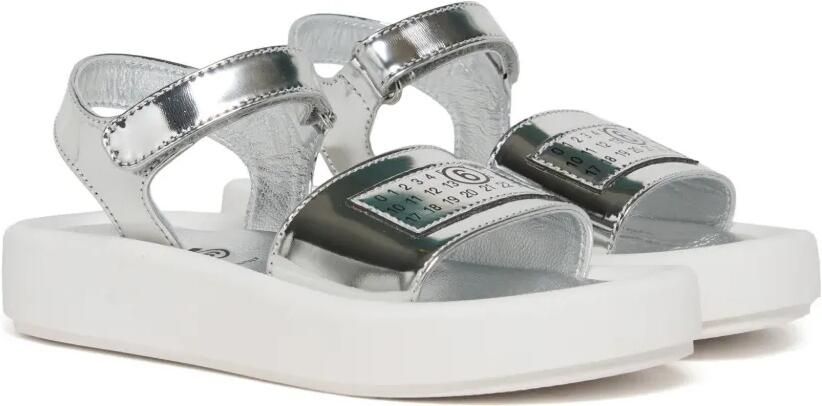 MM6 Maison Margiela Kids Metallic sandalen met logo Zilver