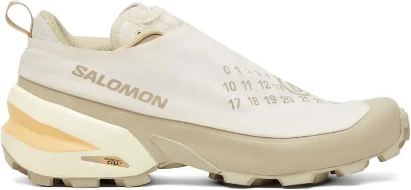 MM6 Maison Margiela X Salomon Slip-on sneakers met logoprint Beige