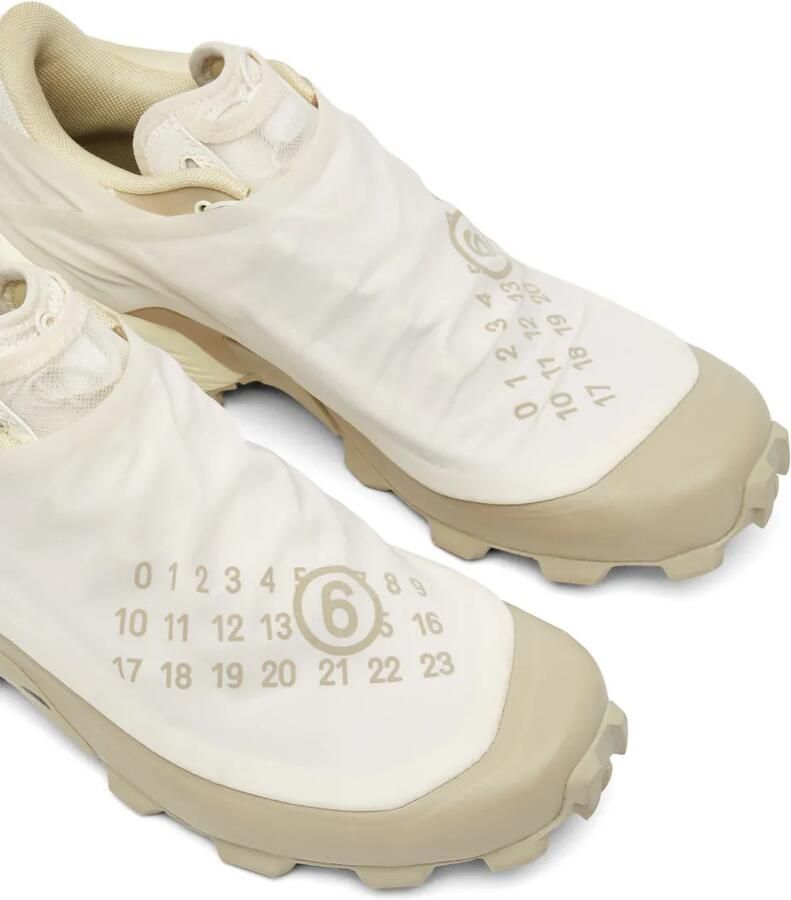 MM6 Maison Margiela X Salomon Slip-on sneakers met logoprint Beige - Foto 2