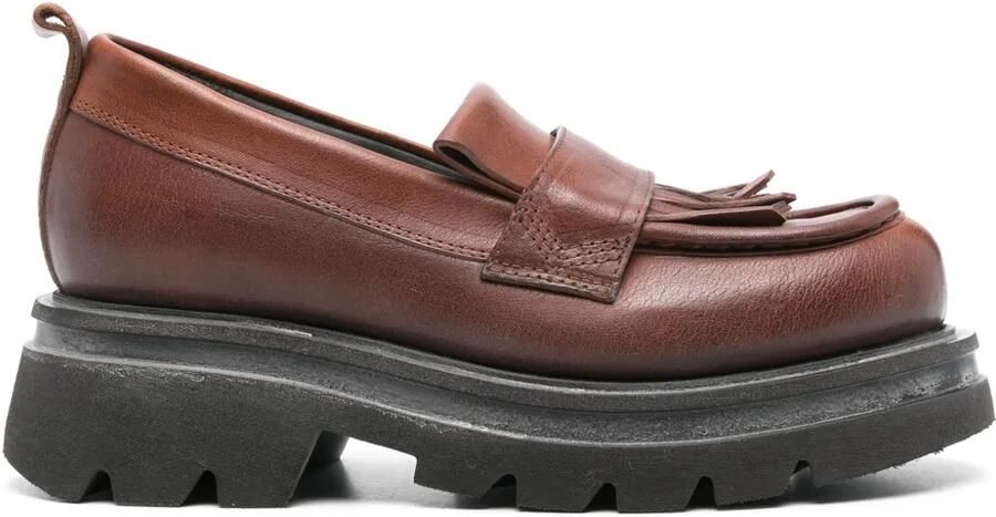 Moma Loafers met kwastjes Bruin