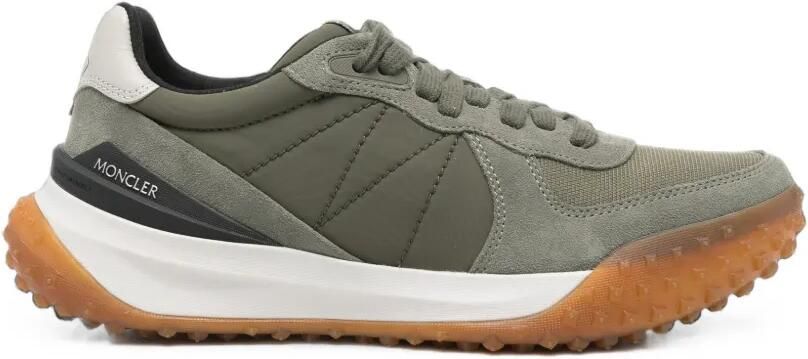 Moncler City Trek sneakers met studs en vlakken Groen