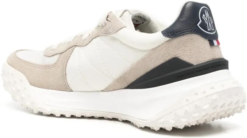 Moncler City Trek sneakers met studs en vlakken Wit - Foto 2