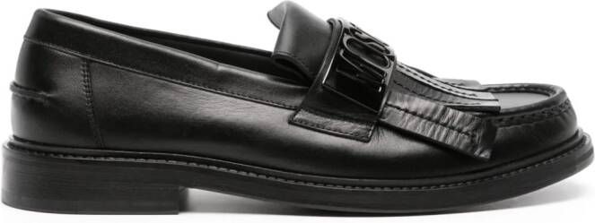 Moschino Leren loafers met logoplakkaat en franje Zwart