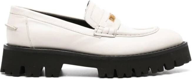 Moschino Leren loafers Wit