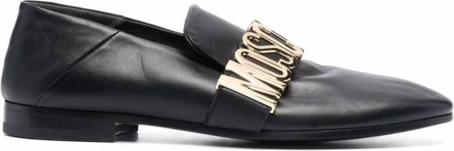 Dames Schoenen voor voor Platte schoenen voor Loafers en mocassins Moschino Leer Loafers Met Logoplakkaat in het Grijs 