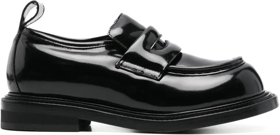 Moschino Loafers van lakleer Zwart