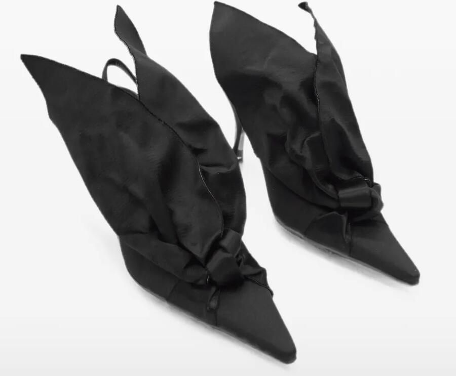 Moschino Satijnen slingback pumps met oversized strik Zwart - Foto 2