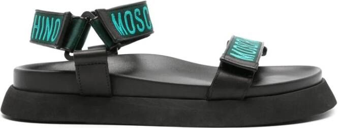 Moschino Sandalen met plateauzool en open neus Zwart