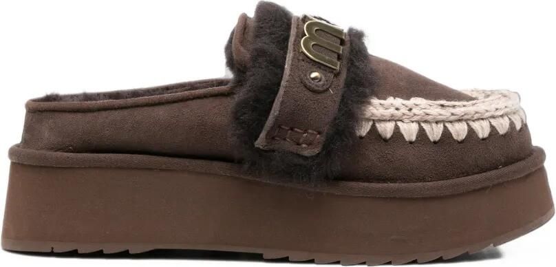 Mou Slippers met gehaakte afwerking en logo-plakkaat Bruin