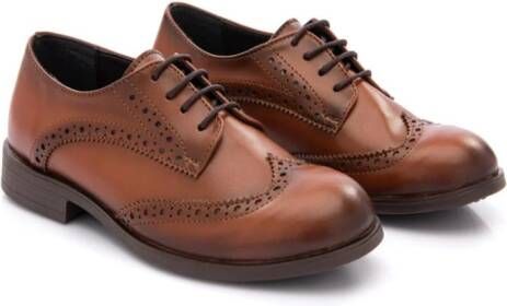 Moustache Gelakte brogues met ronde neus Bruin