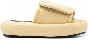 Natasha Zinko Slippers van imitatieleer Geel