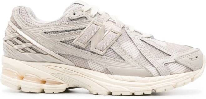 New Balance 1906R sneakers met mesh Beige