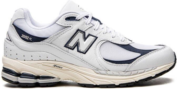 New Balance x The Base t 2002R sneakers Groen