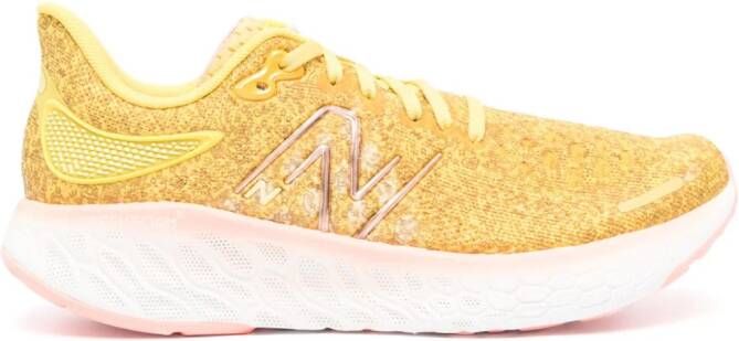 New Balance Fresh Foam low-top sneakers Geel