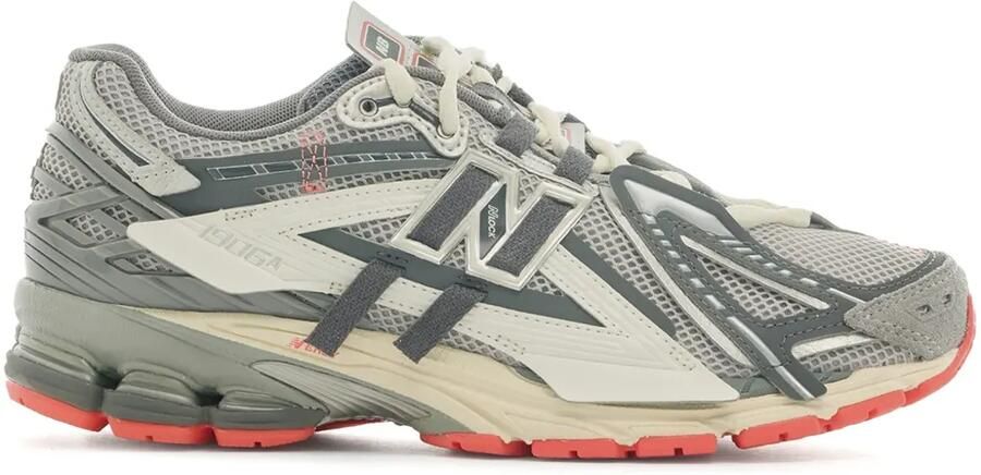 New Balance 1906A sneakers met mesh vlakken Grijs