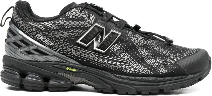 New Balance 1906 sneakers met logodetail Zwart