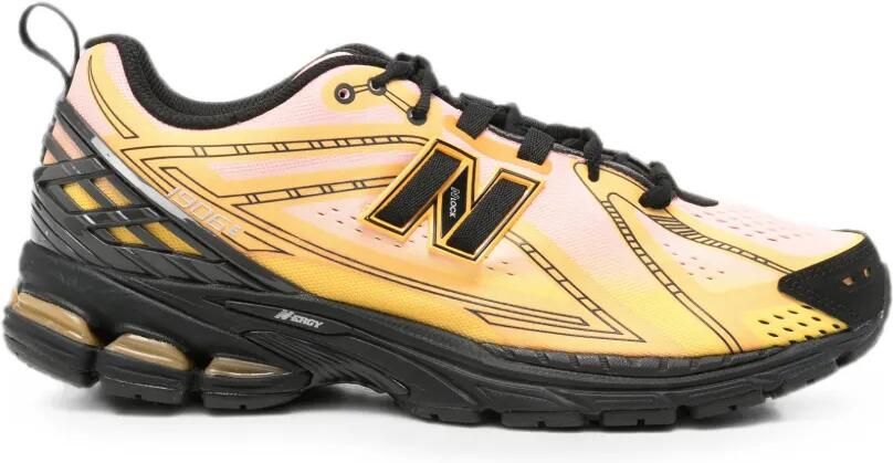 New Balance logo-patch panelled sneakers Beige