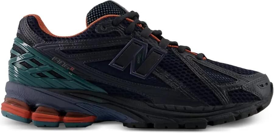 New Balance 1906 sneakers met vlakken Zwart