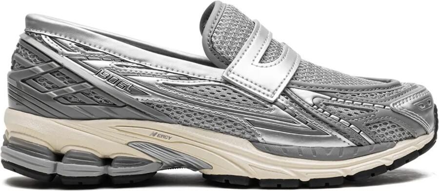 New Balance 1906L schoenen Zilver