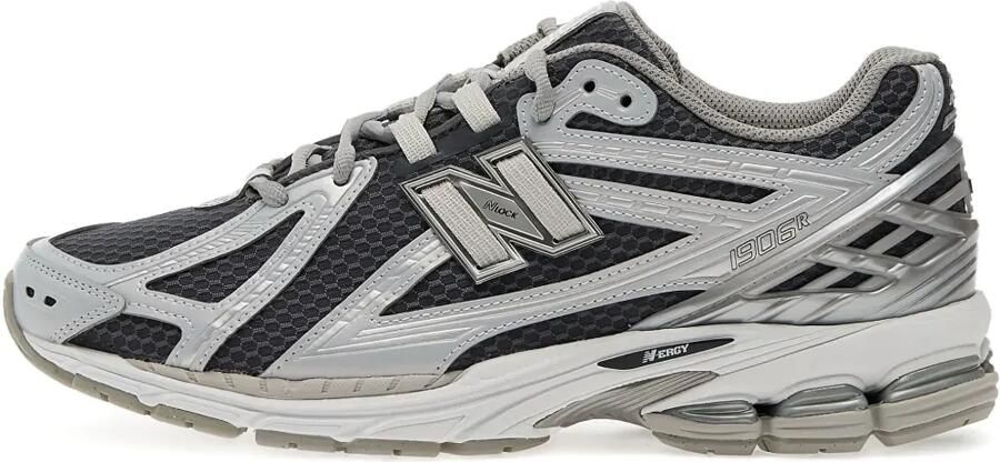 New Balance Fresh Foam X More v6 sneakers met logoprint Grijs