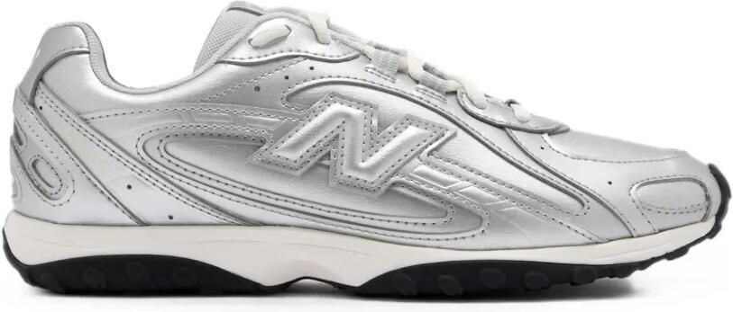 New Balance 204L sneakers met vlakken Zilver