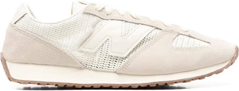 New Balance 471 sneakers met vlakken Beige