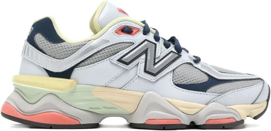New Balance 9060 chunky sneakers met mesh vlakken Grijs